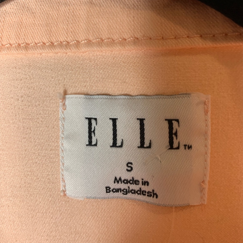 Elle “satin peach” cropped Ruffle Jean Jacket, Size S - Picture 7 of 8